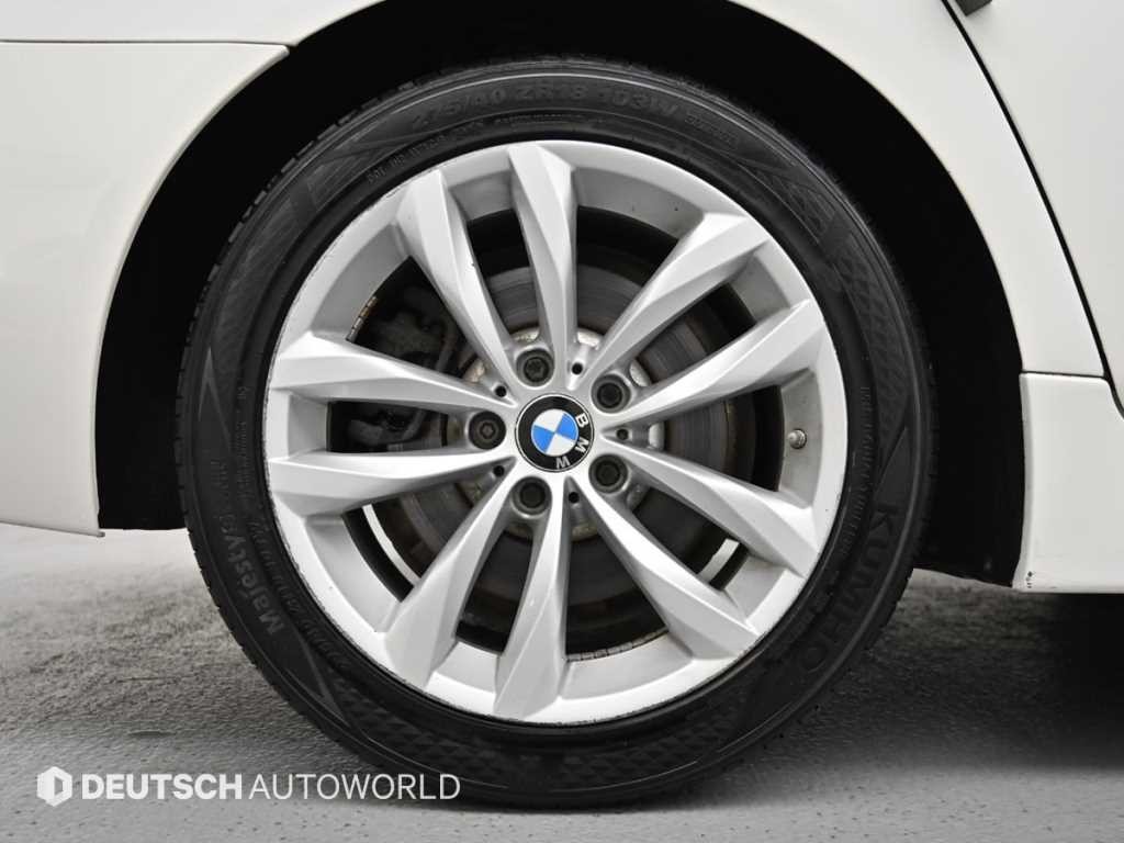 BMW 5시리즈 5시리즈 (F10) 520d xDrive M 에어로다이나믹 이미지 6