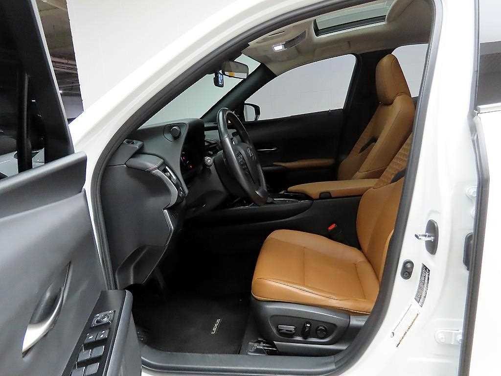 렉서스 UX UX 250h 2.0 2WD 이미지 13
