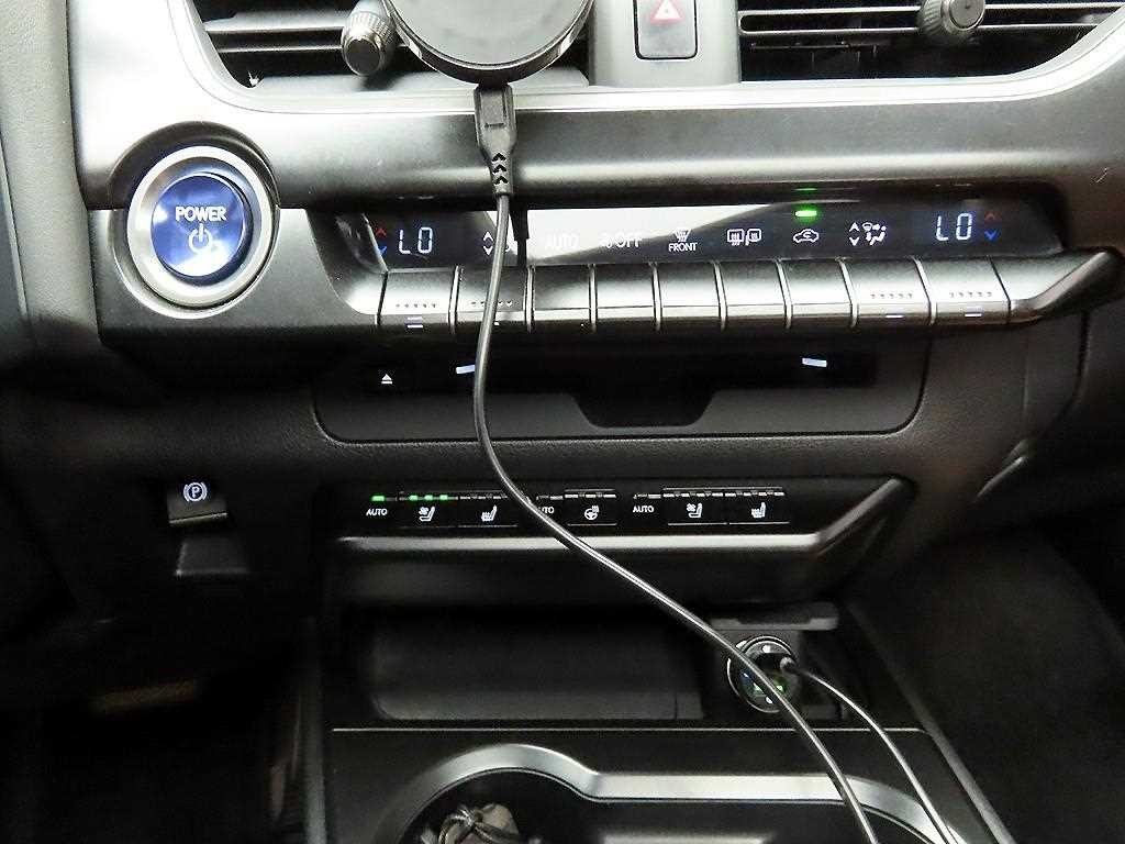 렉서스 UX UX 250h 2.0 2WD 이미지 16