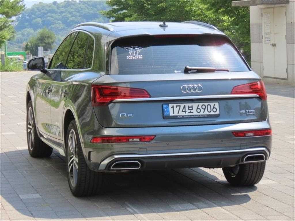 아우디 Q5 Q5 (FY) 45 TFSI 콰트로 프리미엄 이미지 4