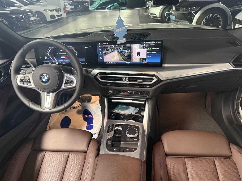 BMW 4시리즈 4시리즈 (G22) 420i 컨버터블 M 스포츠 이미지 9