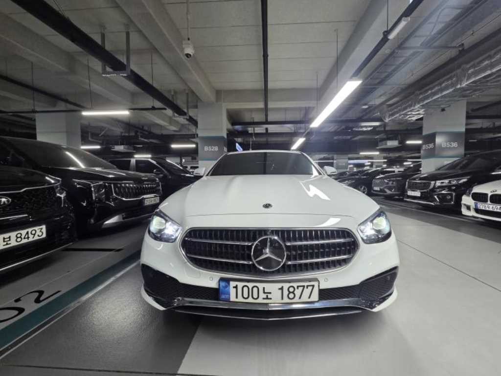 벤츠 E 클래스 E-클래스 W213 E350 4MATIC 아방가르드 이미지 1