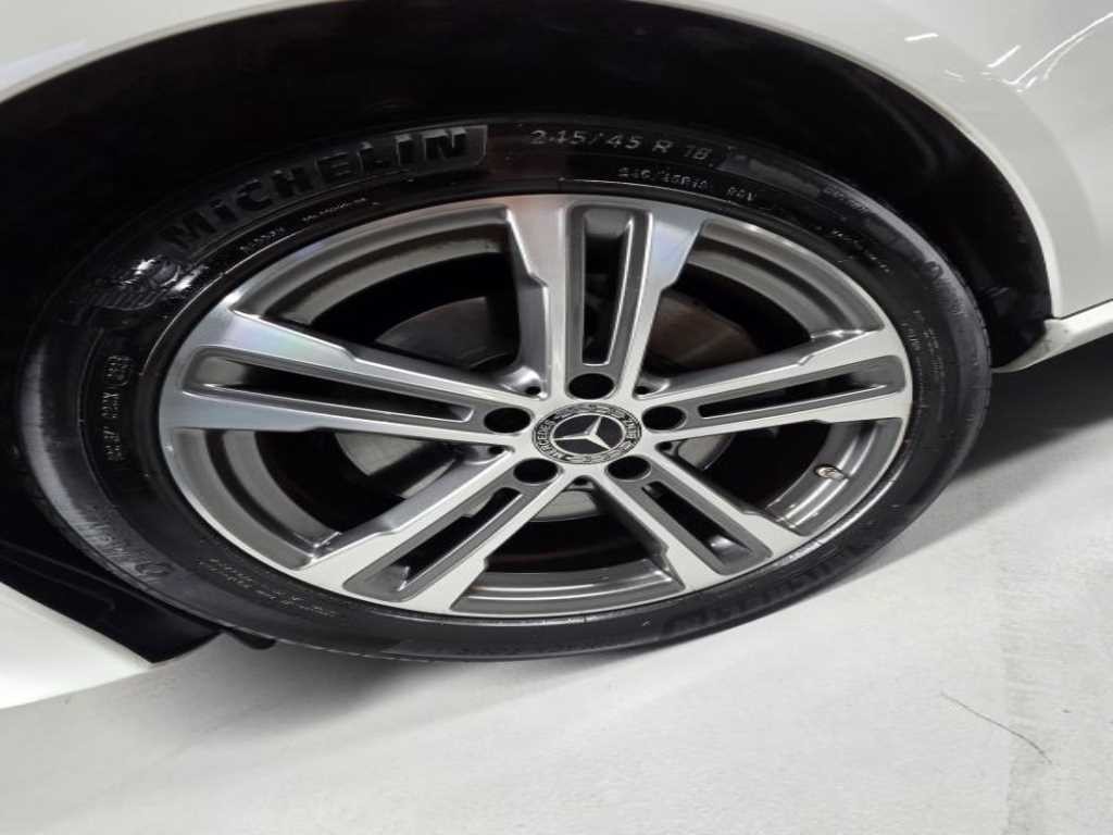 벤츠 E 클래스 E-클래스 W213 E350 4MATIC 아방가르드 이미지 7