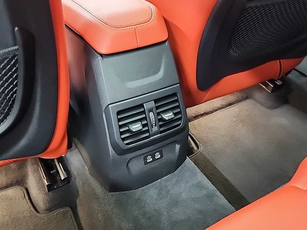 BMW 1시리즈 1시리즈 (F40) 118d M 스포츠 이미지 13