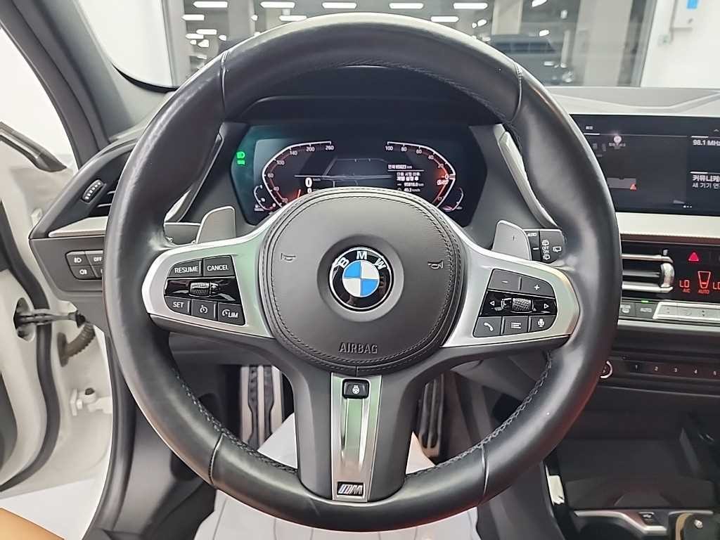 BMW 1시리즈 1시리즈 (F40) 118d M 스포츠 이미지 9