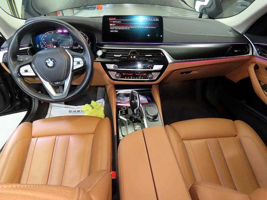 BMW 5시리즈 5시리즈 (G30) 520i 럭셔리 이미지 10