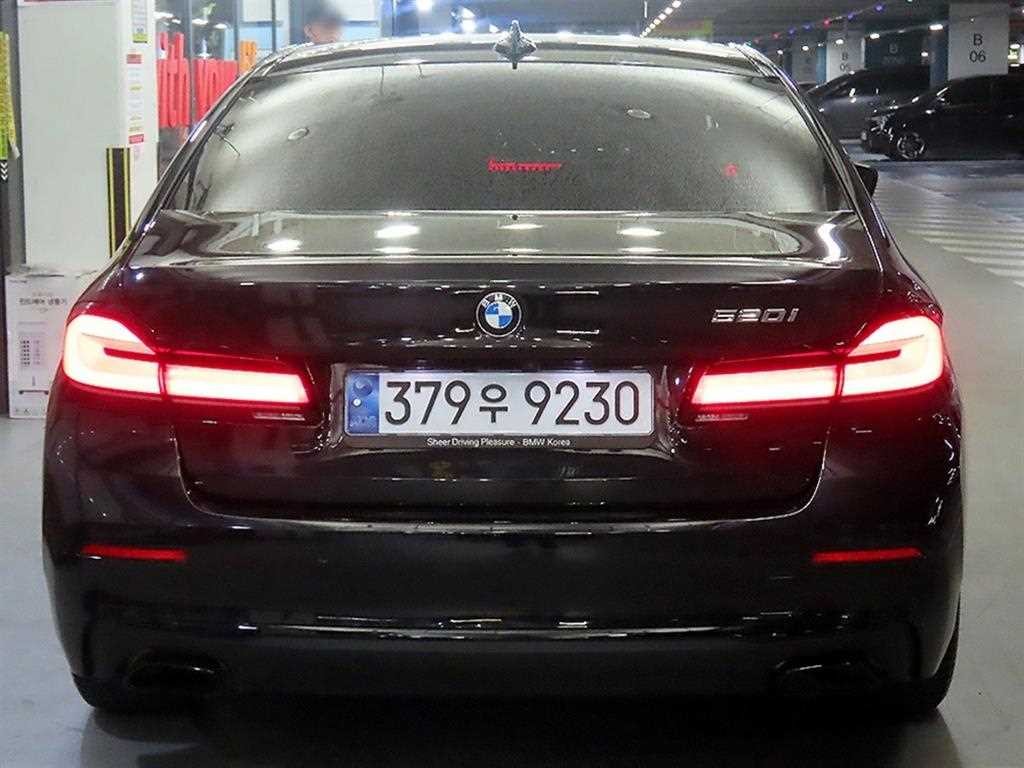BMW 5시리즈 5시리즈 (G30) 520i 럭셔리 이미지 5