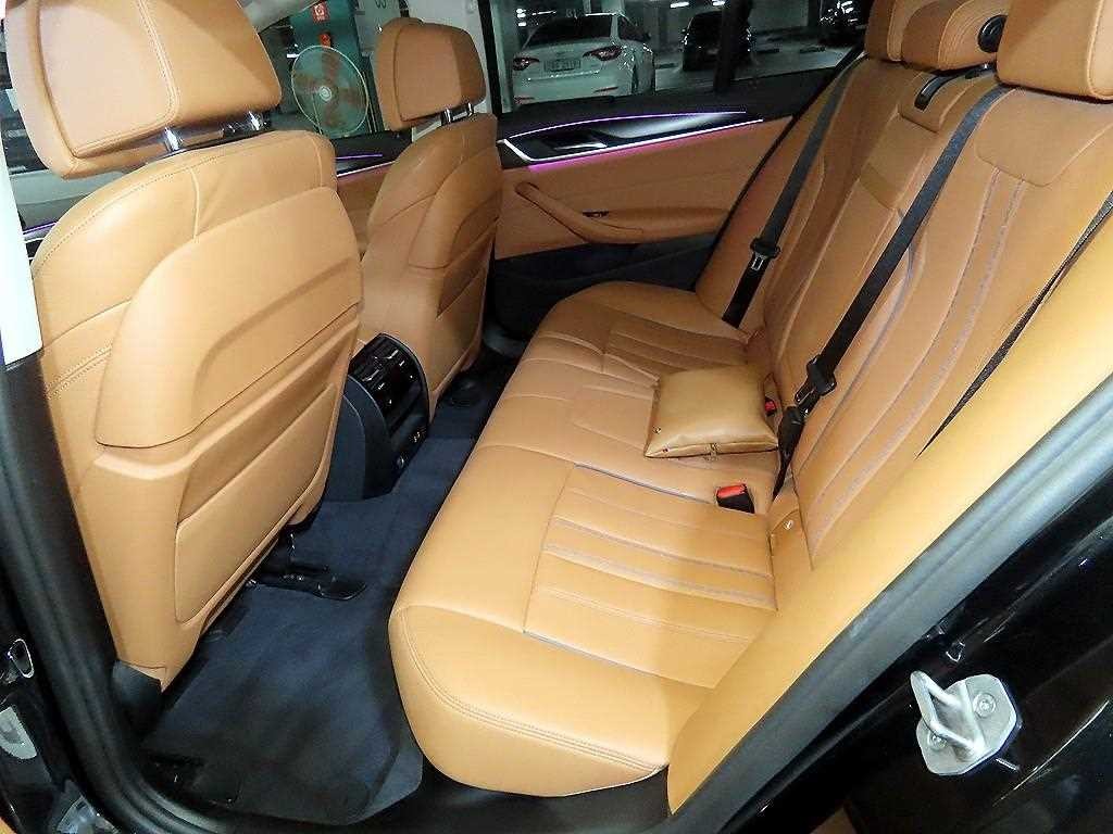 BMW 5시리즈 5시리즈 (G30) 520i 럭셔리 이미지 7