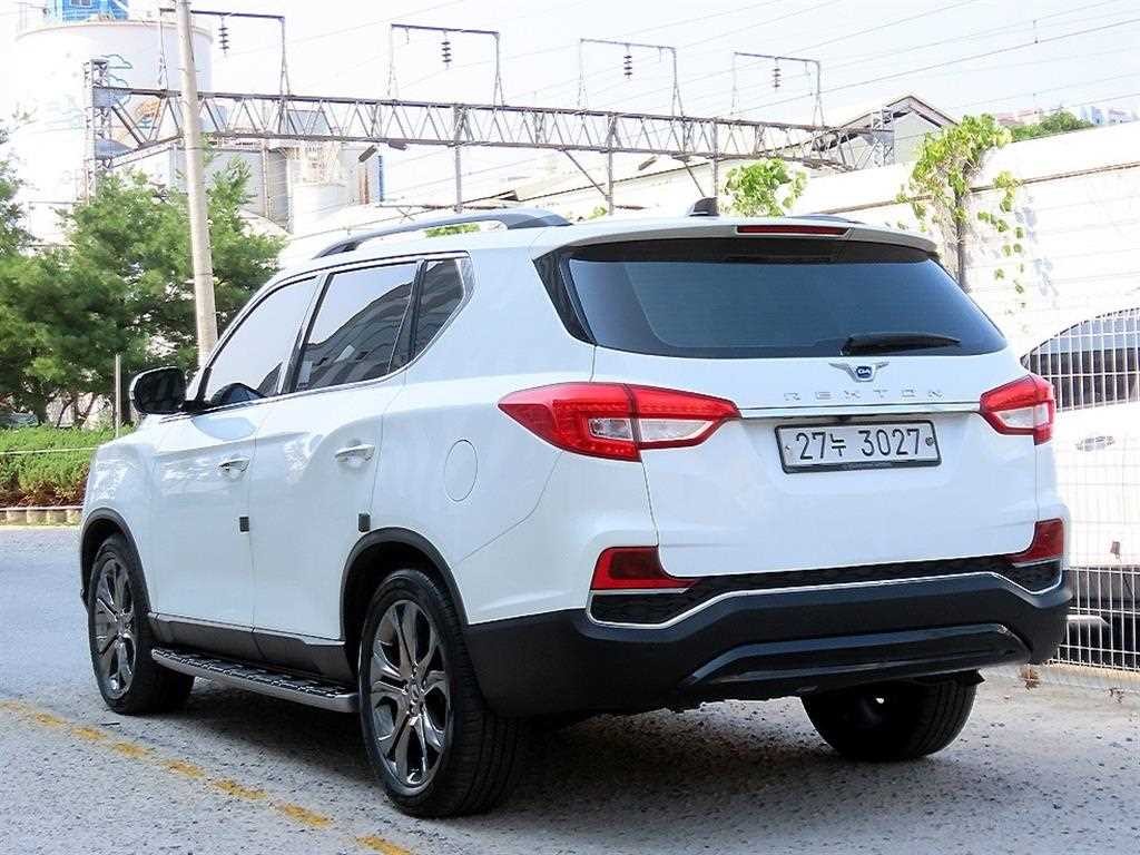 KG모빌리티(쌍용) 렉스턴 G4렉스턴 디젤 2.2 4WD 헤리티지 이미지 3