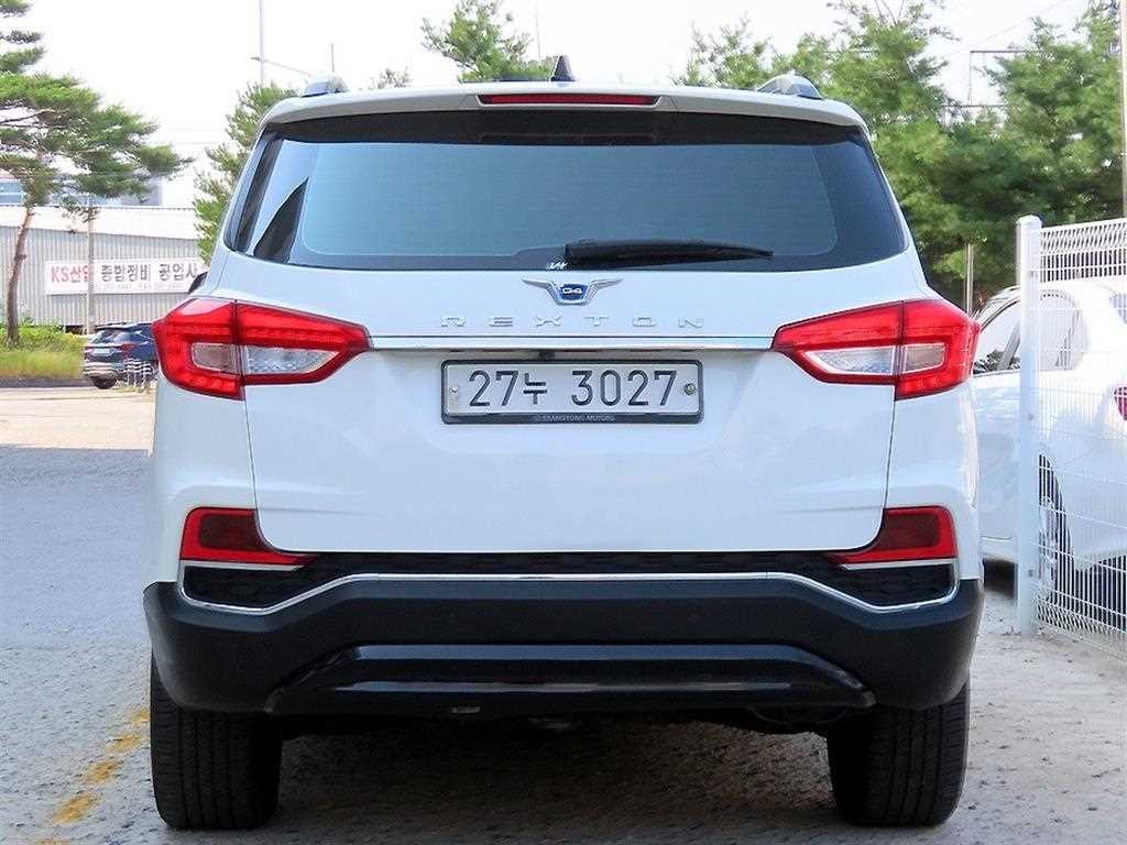KG모빌리티(쌍용) 렉스턴 G4렉스턴 디젤 2.2 4WD 헤리티지 이미지 4