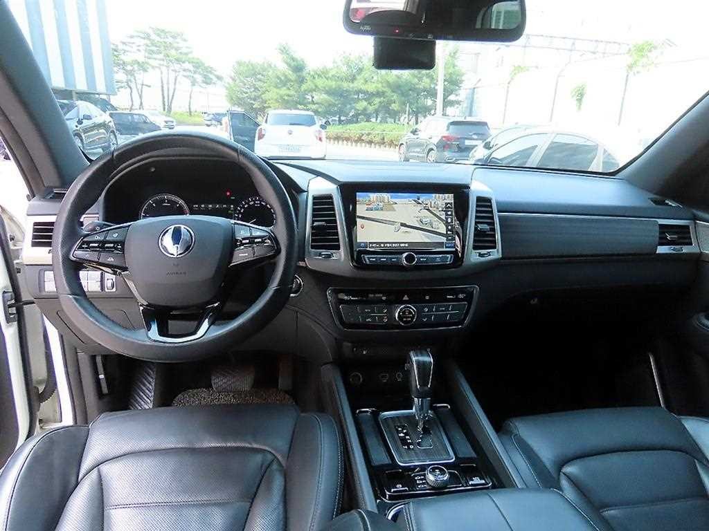 KG모빌리티(쌍용) 렉스턴 G4렉스턴 디젤 2.2 4WD 헤리티지 이미지 7