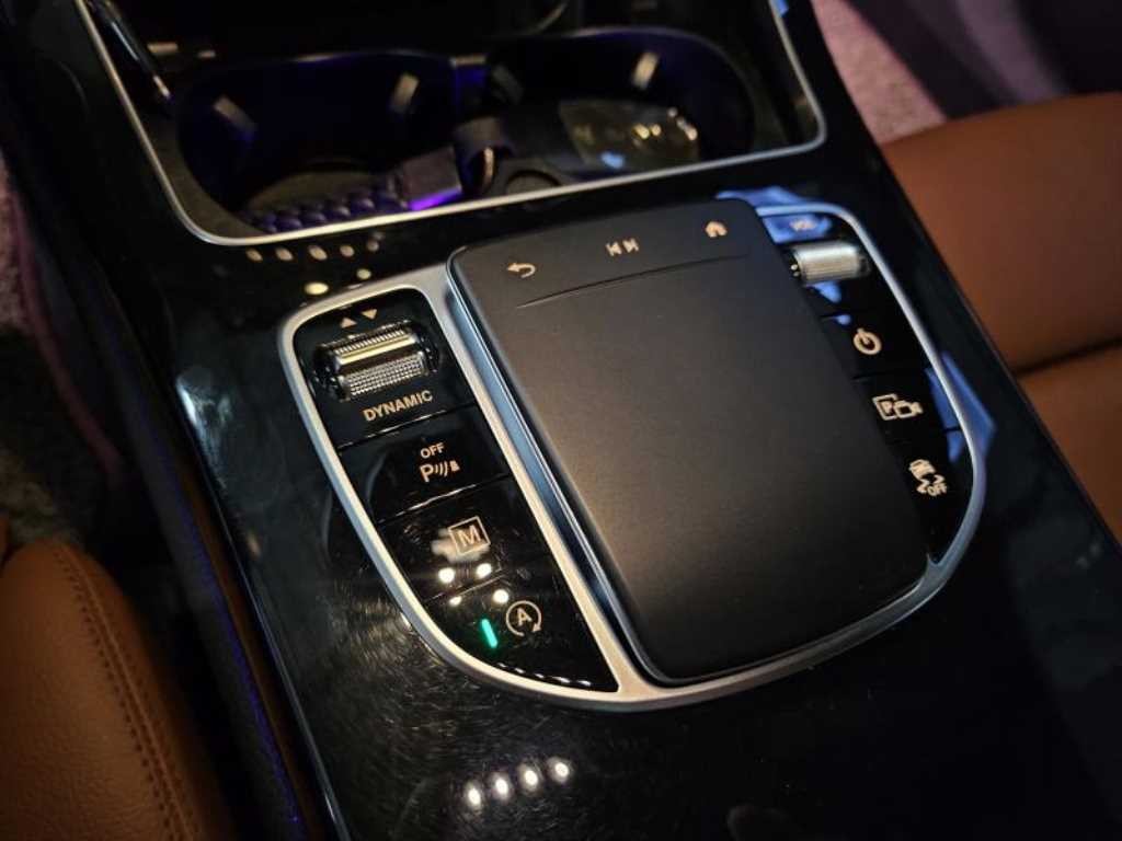 벤츠 GLC 클래스 GLC클래스 X253 GLC 220 d 4MATIC 쿠페 이미지 12