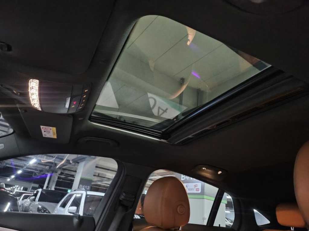 벤츠 GLC 클래스 GLC클래스 X253 GLC 220 d 4MATIC 쿠페 이미지 16