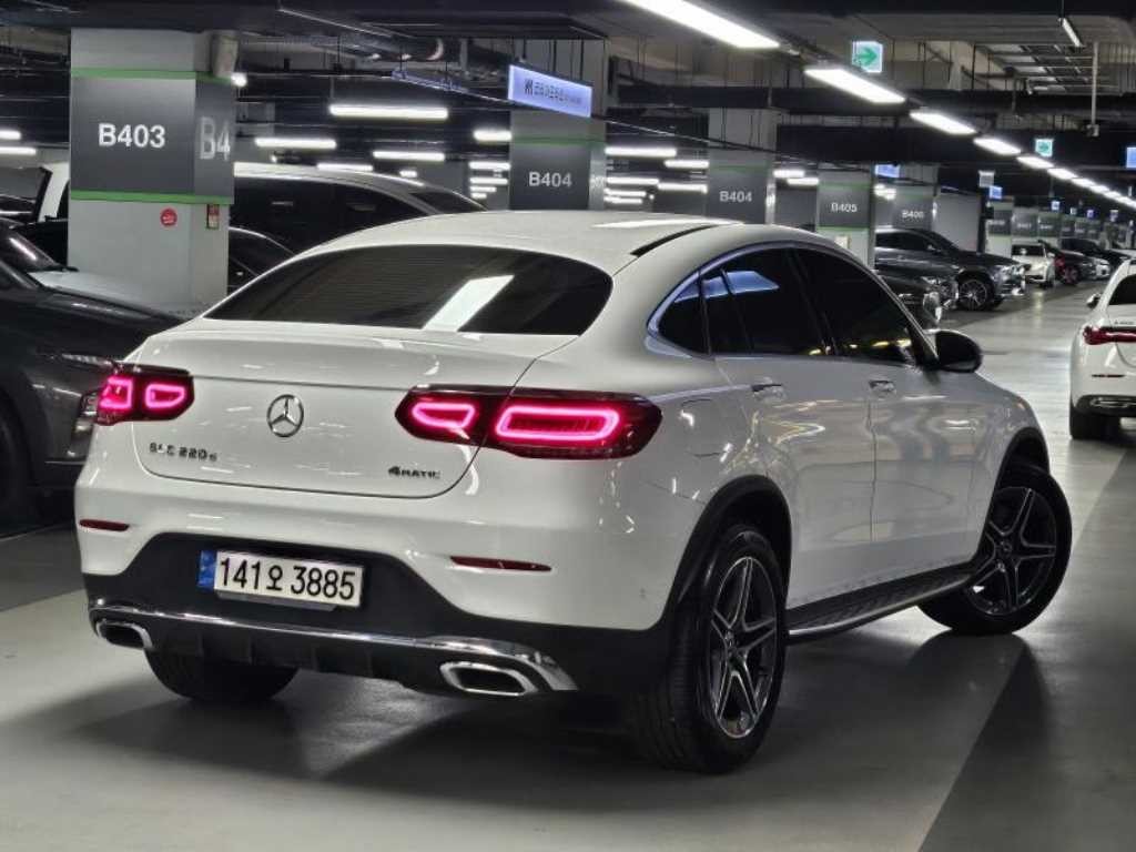벤츠 GLC 클래스 GLC클래스 X253 GLC 220 d 4MATIC 쿠페 이미지 4