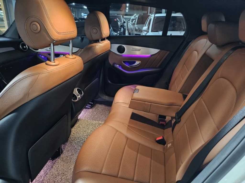 벤츠 GLC 클래스 GLC클래스 X253 GLC 220 d 4MATIC 쿠페 이미지 6
