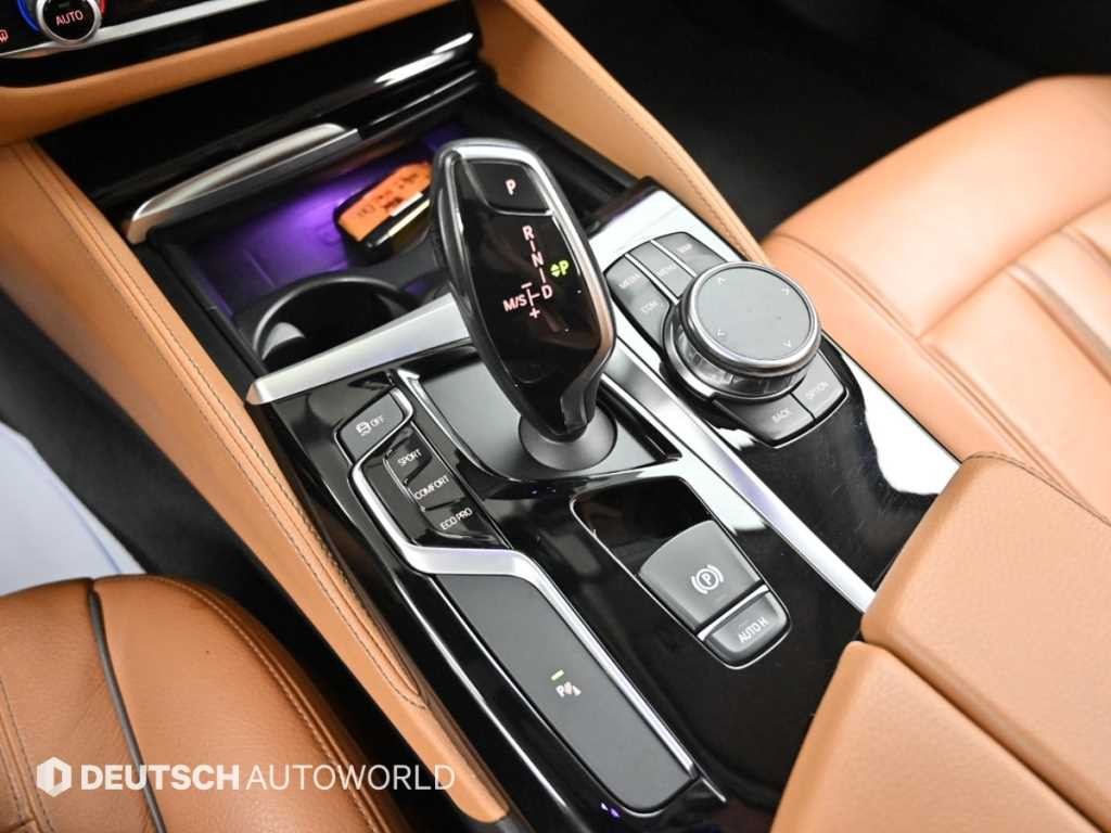 BMW 5시리즈 5시리즈 (G30) 520i 럭셔리 이미지 9