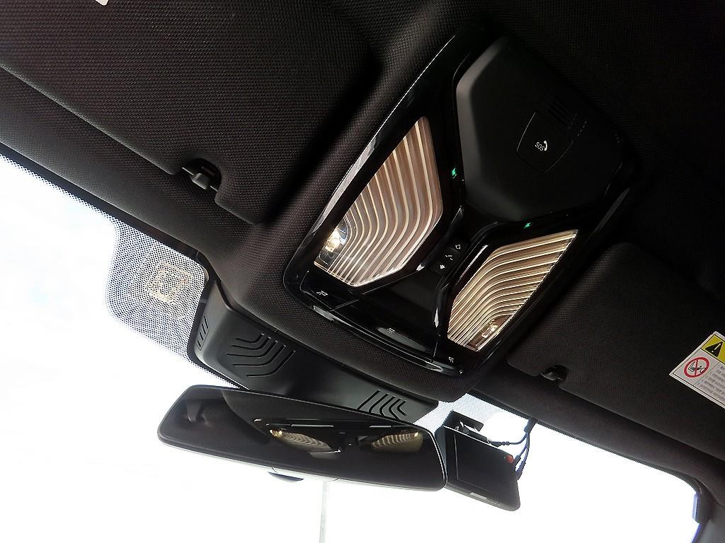 BMW 5시리즈 5시리즈 (G30) 520d M 스포츠 스페셜 에디션 이미지 16