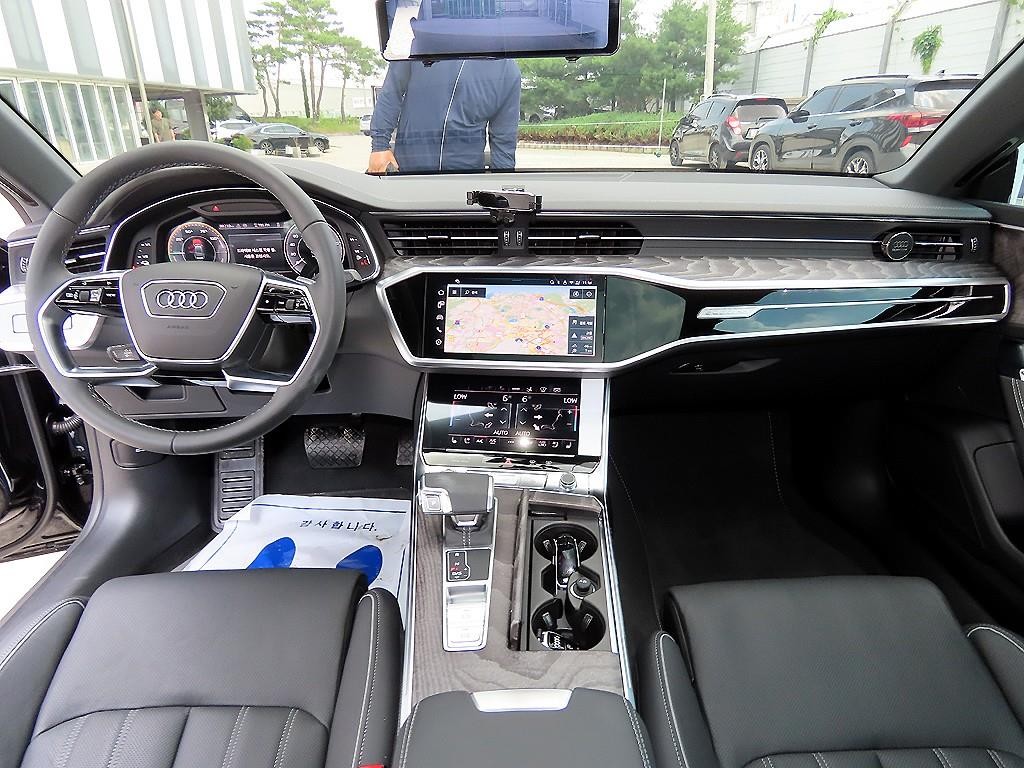 아우디 A7 A7 (4K) 55 TFSI e 콰트로 프리미엄 이미지 7