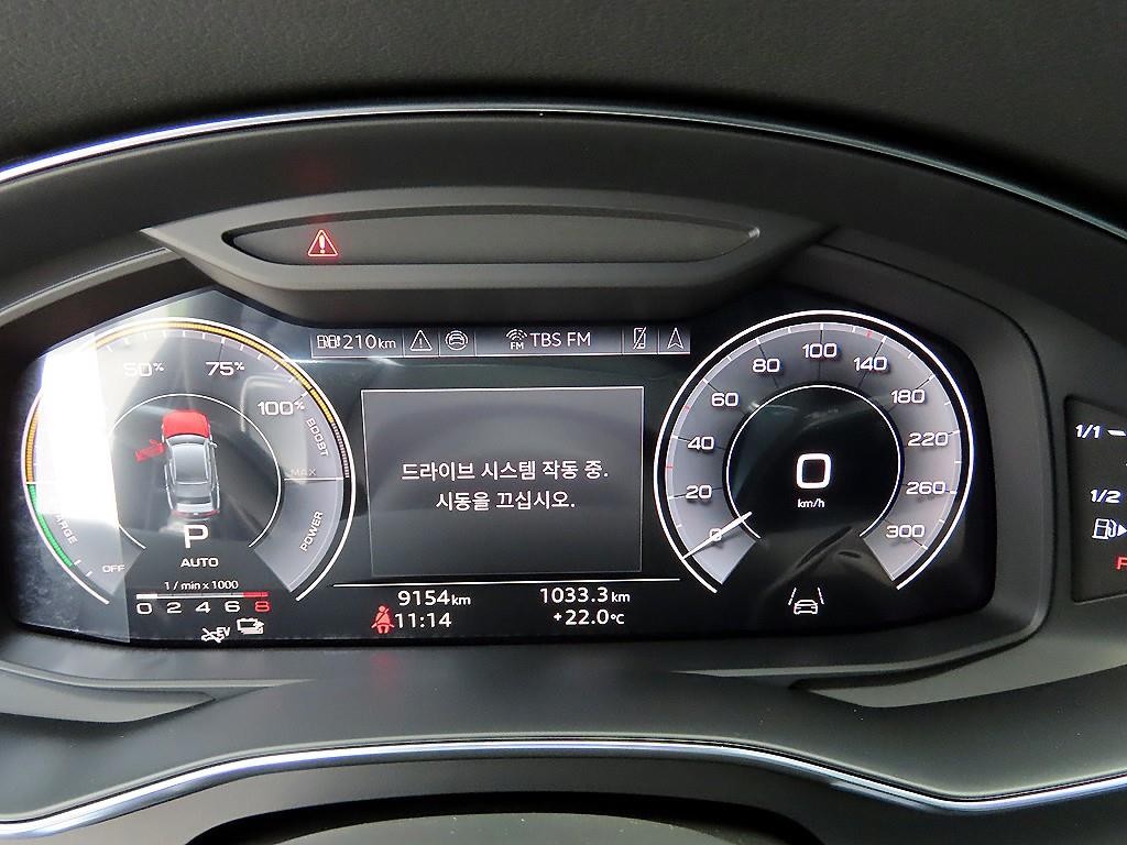 아우디 A7 A7 (4K) 55 TFSI e 콰트로 프리미엄 이미지 9