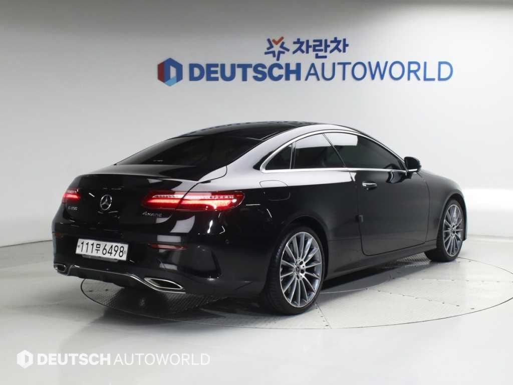 벤츠 E 클래스 E-클래스 W213 E450 4MATIC 쿠페 이미지 2