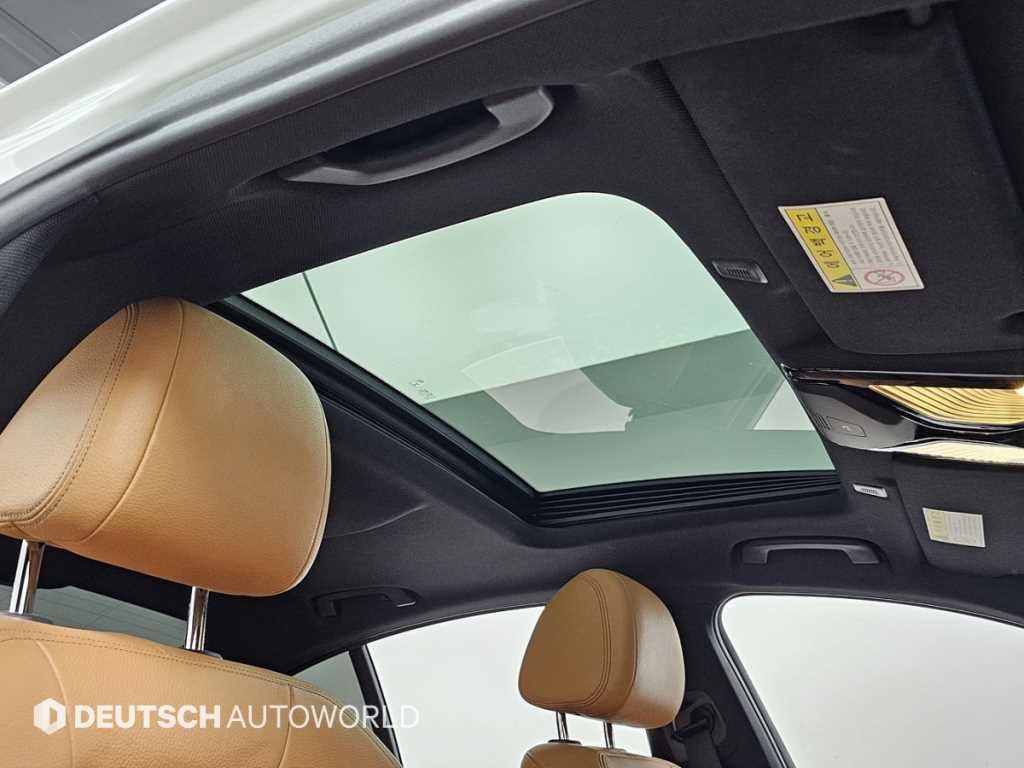 BMW 5시리즈 5시리즈 (G30) 520d xDrive M 스포츠 플러스 이미지 18