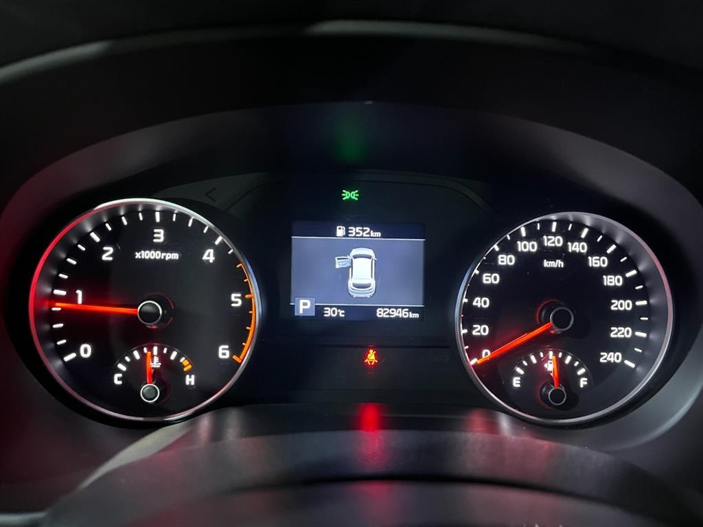 기아 스포티지 스포티지 더 볼드 1.6 디젤 2WD 럭셔리 이미지 16