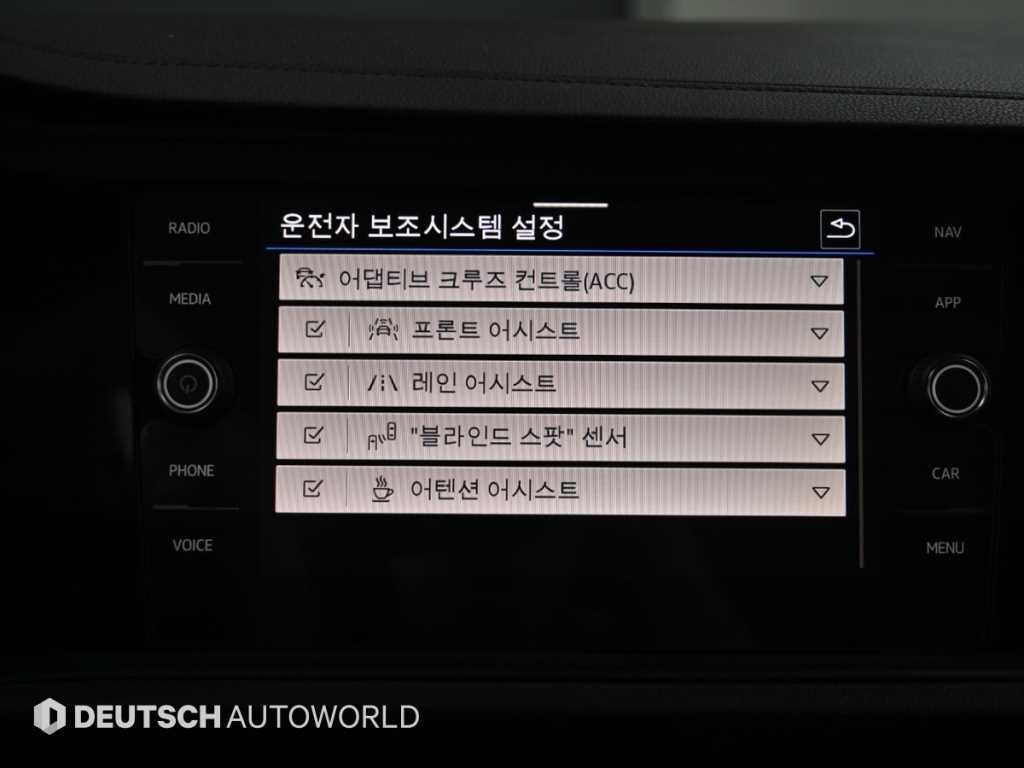 폭스바겐 제타 올 뉴 제타 1.5 TSI 프레스티지 이미지 17