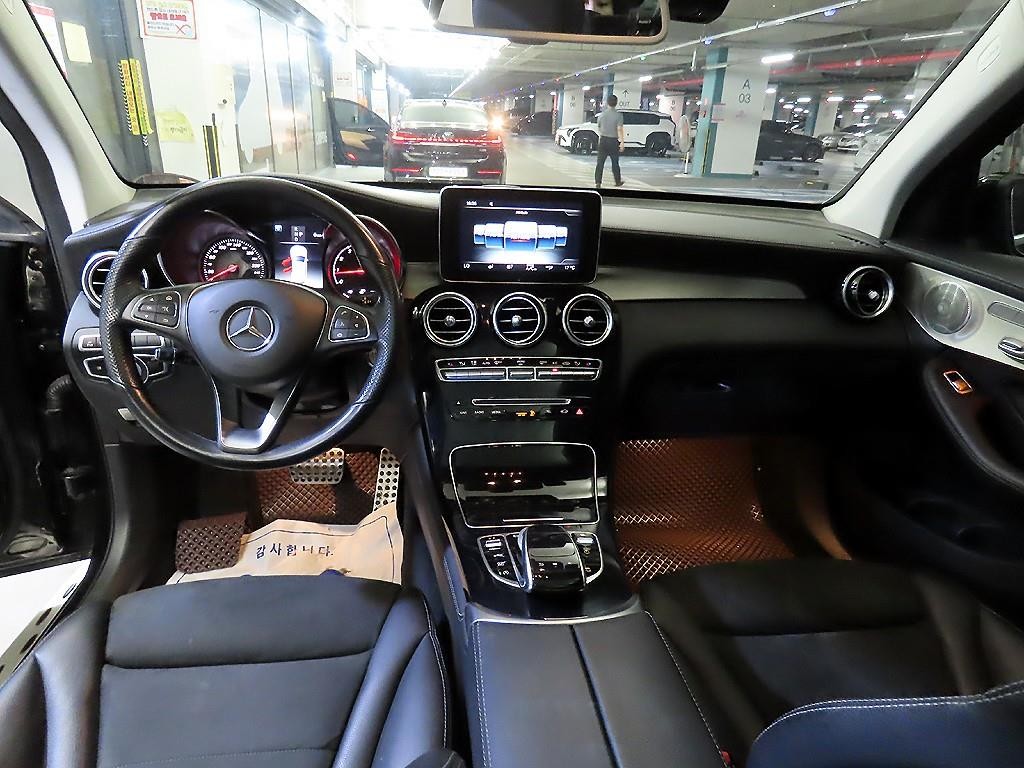 벤츠 GLC 클래스 GLC클래스 X253 GLC 300 4MATIC AMG LINE 이미지 10