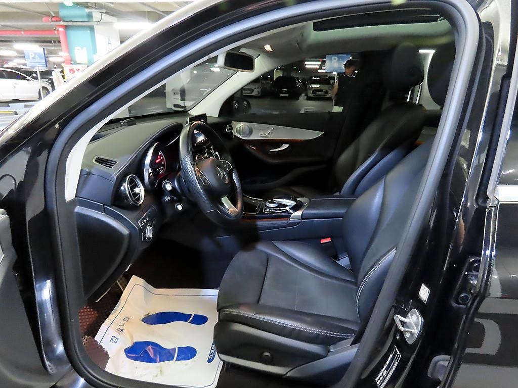벤츠 GLC 클래스 GLC클래스 X253 GLC 300 4MATIC AMG LINE 이미지 6