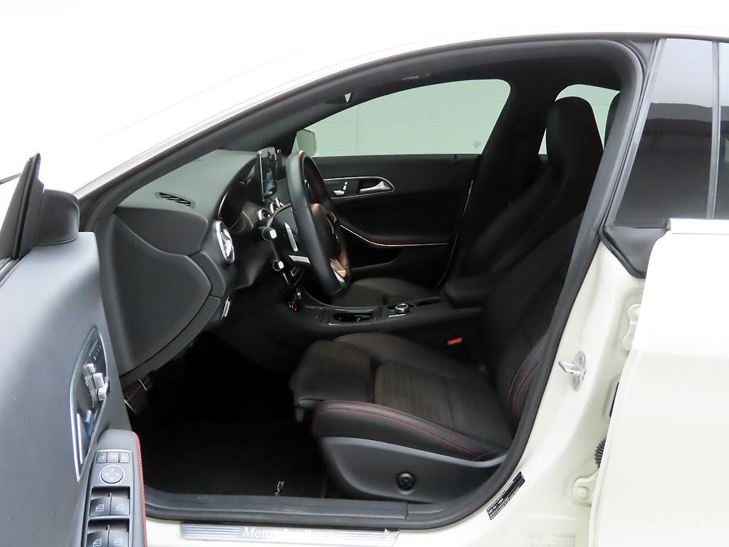 벤츠 CLA 클래스 CLA클래스 CLA 220 AMG LINE 이미지 12