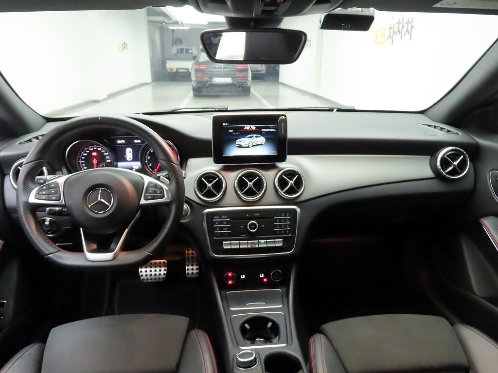 벤츠 CLA 클래스 CLA클래스 CLA 220 AMG LINE 이미지 6