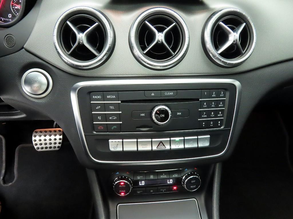 벤츠 CLA 클래스 CLA클래스 CLA 220 AMG LINE 이미지 9