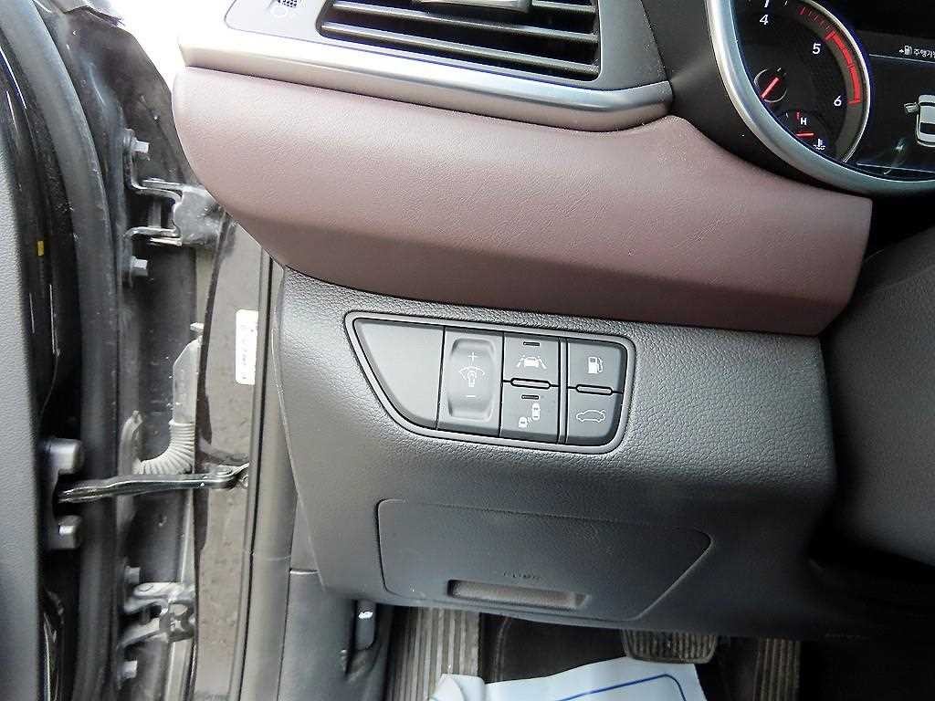 제네시스 G70 2.2D AWD 슈프림 이미지 12