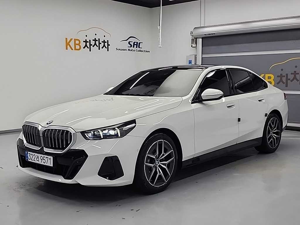 BMW 5시리즈 5시리즈 (G60) 520i M 스포츠 이미지 1