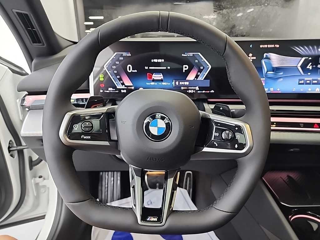 BMW 5시리즈 5시리즈 (G60) 520i M 스포츠 이미지 9