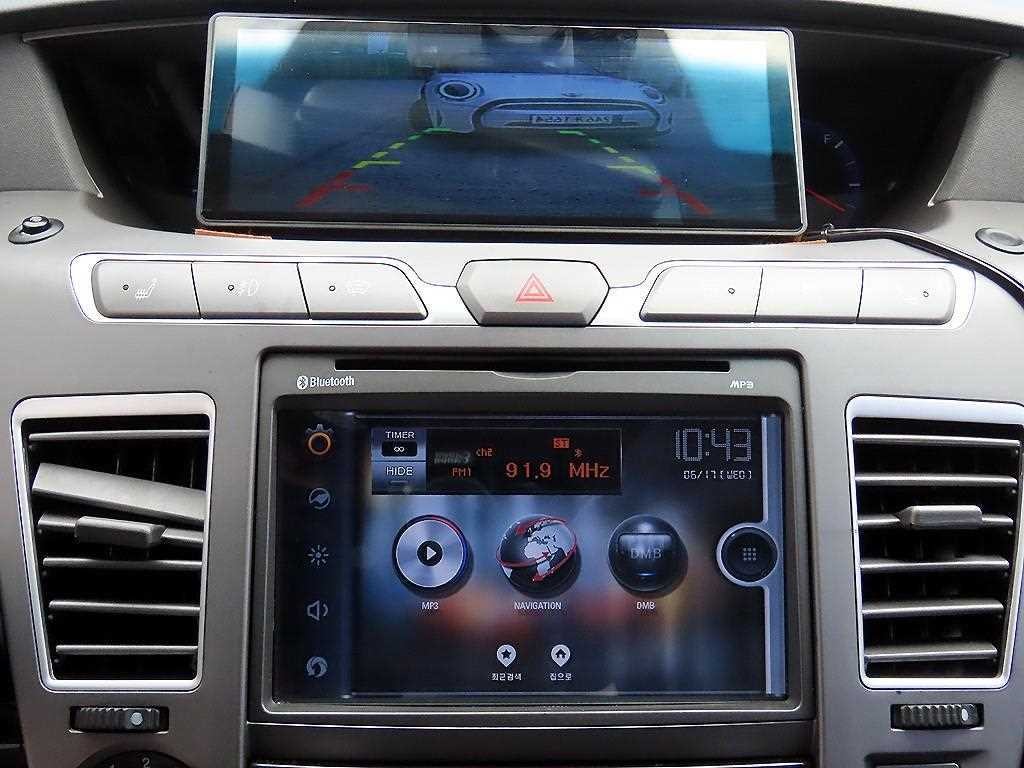 KG모빌리티(쌍용) 코란도 코란도투리스모 4WD TX 9인승 이미지 18