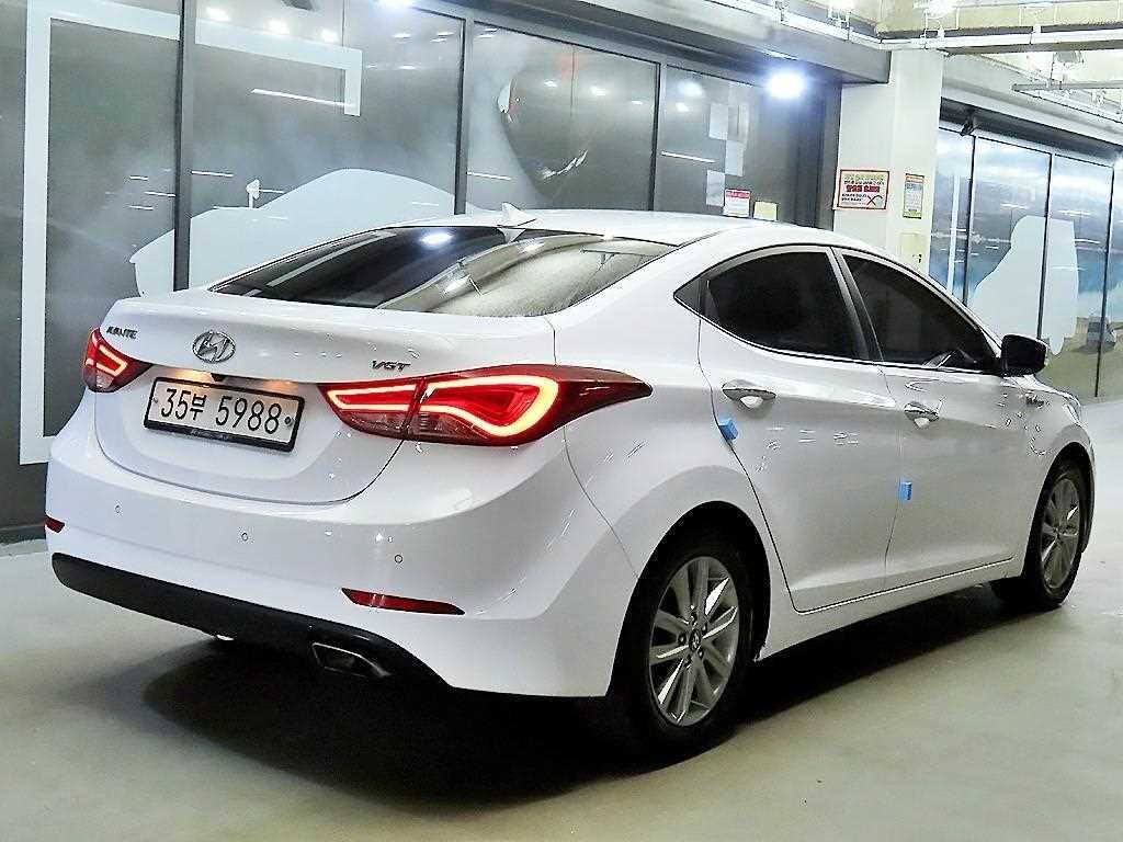 현대 아반떼 더 뉴 아반떼 1.6 VGT 프리미엄 이미지 4