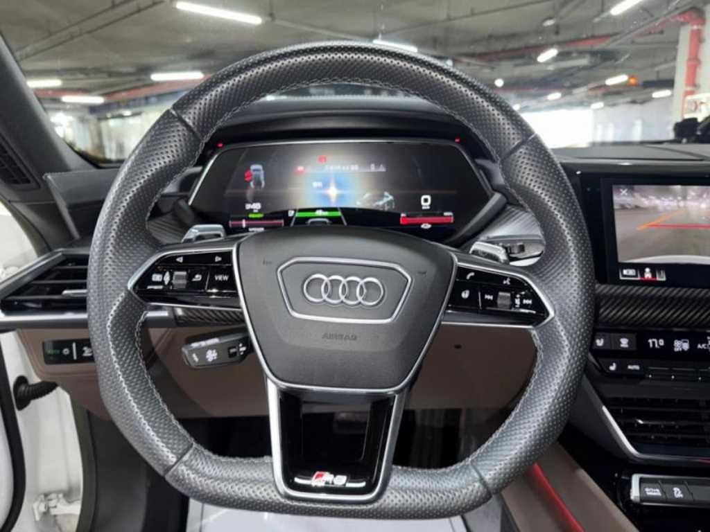아우디 e-트론 GT GT 콰트로 프리미엄 이미지 8