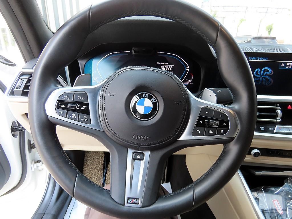 BMW 3시리즈 3시리즈 (G20) 320i M 스포츠 이미지 8