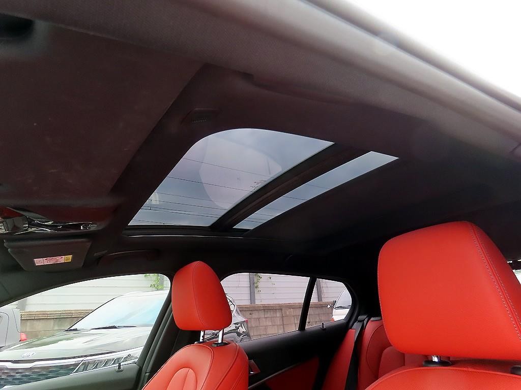 BMW 1시리즈 1시리즈 (F40) 118d M 스포츠 이미지 17