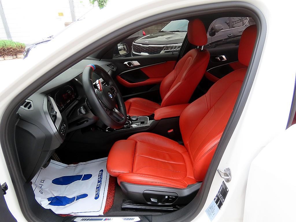 BMW 1시리즈 1시리즈 (F40) 118d M 스포츠 이미지 5