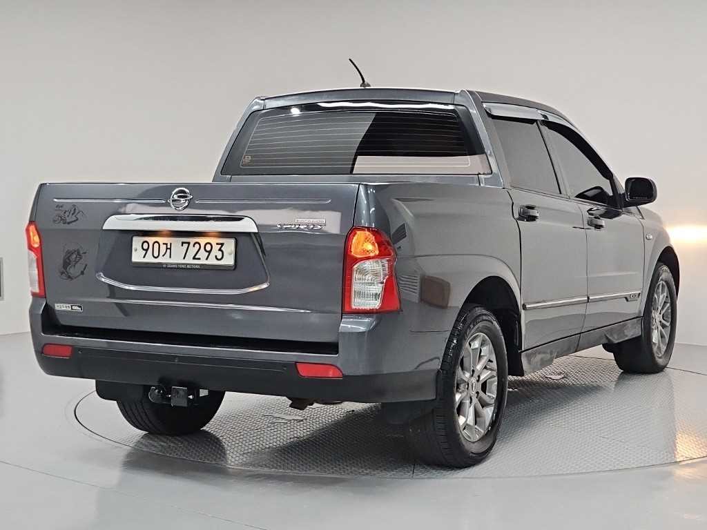 KG모빌리티(쌍용) 코란도 코란도스포츠 디젤 4WD CX7 패션 이미지 4