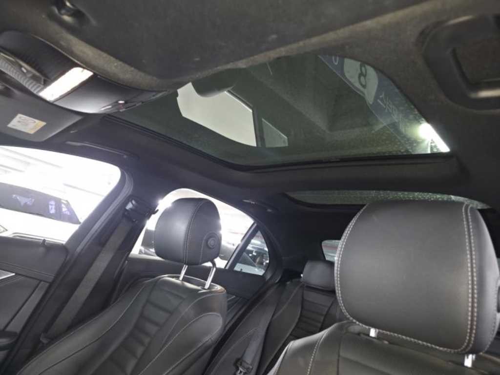 벤츠 E 클래스 E-클래스 W213 E350 4MATIC AMG LINE 이미지 5