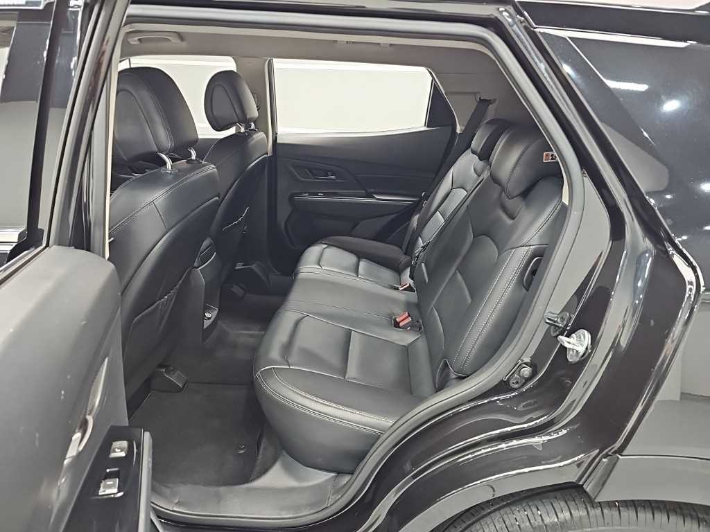 KG모빌리티(쌍용) 코란도 뷰티풀코란도 2WD 디젤 1.6 C7 이미지 12