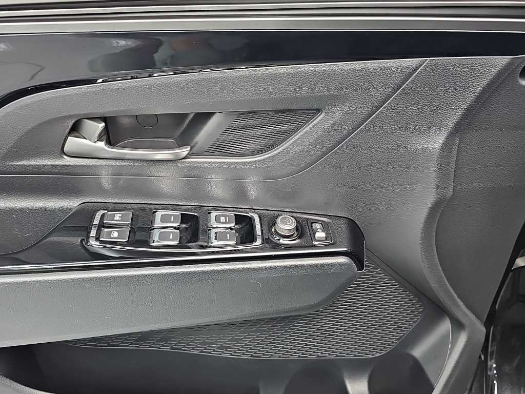 KG모빌리티(쌍용) 코란도 뷰티풀코란도 2WD 디젤 1.6 C7 이미지 16