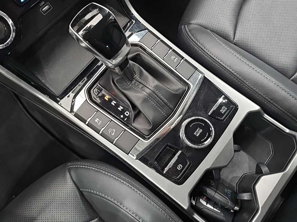 KG모빌리티(쌍용) 코란도 뷰티풀코란도 2WD 디젤 1.6 C7 이미지 8
