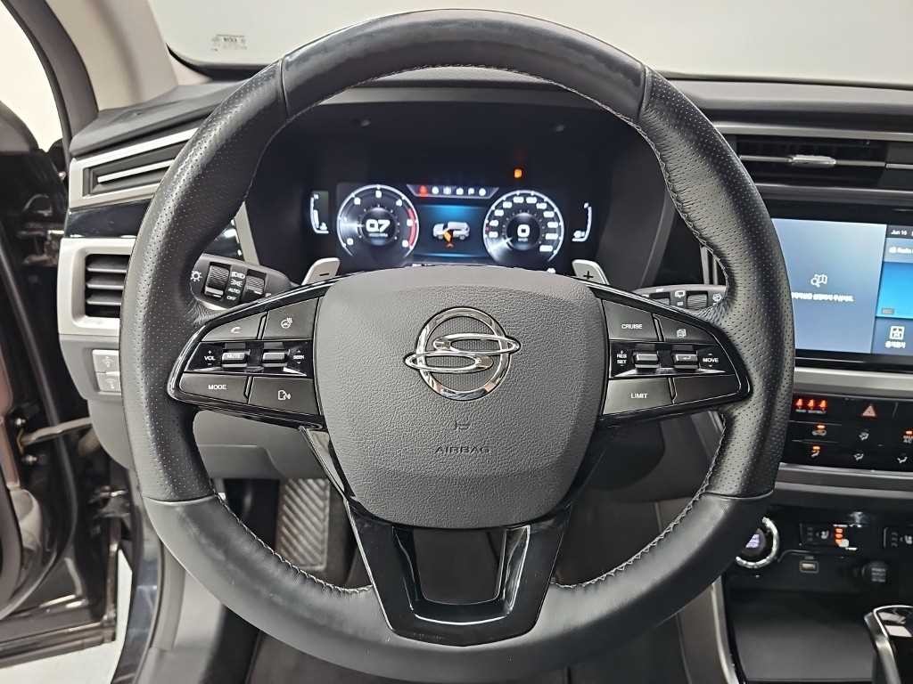 KG모빌리티(쌍용) 코란도 뷰티풀코란도 2WD 디젤 1.6 C7 이미지 9