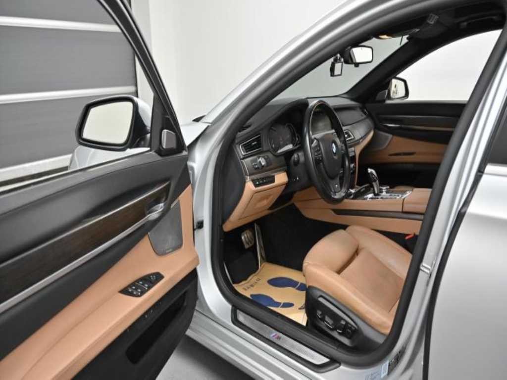 BMW 7시리즈 7시리즈 (F01) 750 Li xDrive B&O 에디션 이미지 11