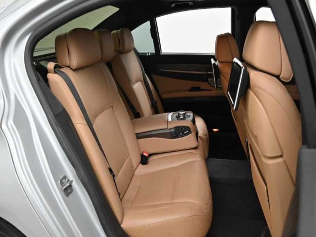 BMW 7시리즈 7시리즈 (F01) 750 Li xDrive B&O 에디션 이미지 12