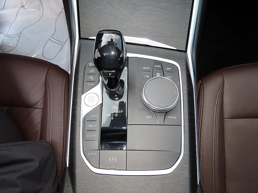 BMW 3시리즈 3시리즈 (G20) 320i 럭셔리 이미지 11